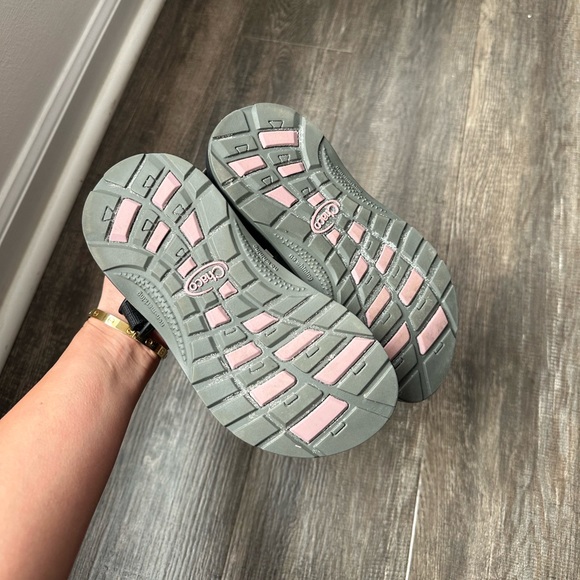 Chaco hiking outdoor sandals black 2y - Picture 4 of 4